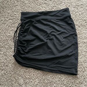 EUC Women's Athleta Cinched Skirt size XXS in Black